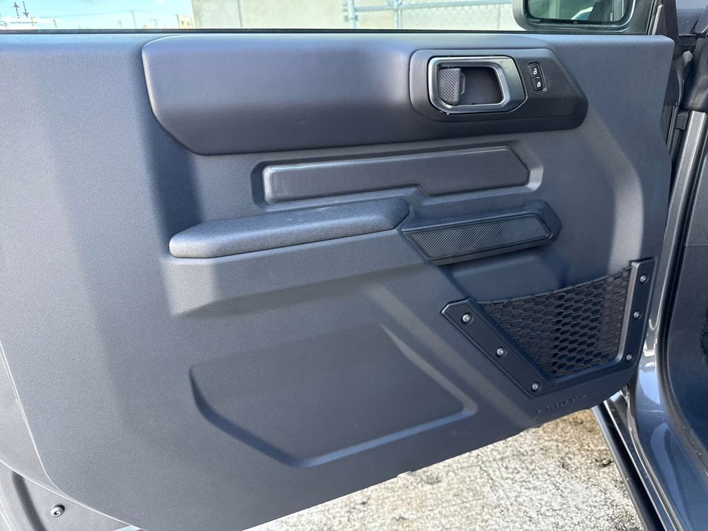 2025 Gray Metallic Ford Bronco Badlands 4X4 SUV