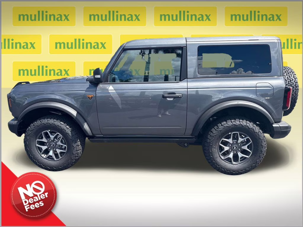 2025 Gray Metallic Ford Bronco Badlands 4X4 SUV