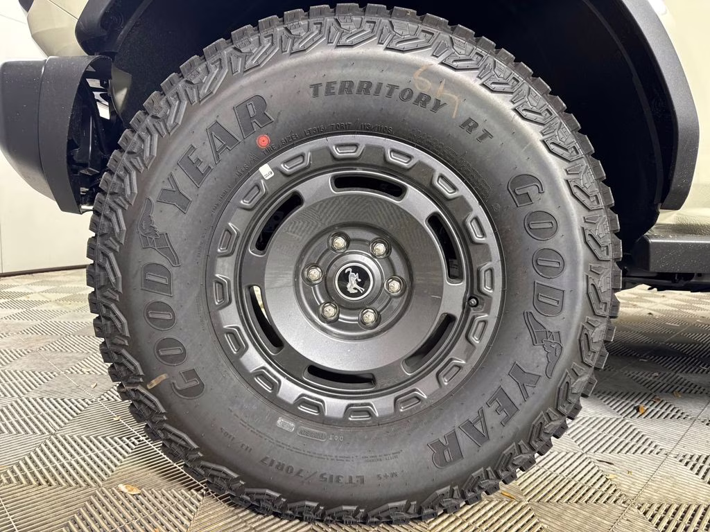 2025 Desert Sand Ford Bronco Badlands 4X4 SUV