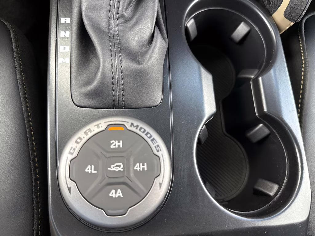 2025 Desert Sand Ford Bronco Badlands 4X4 SUV