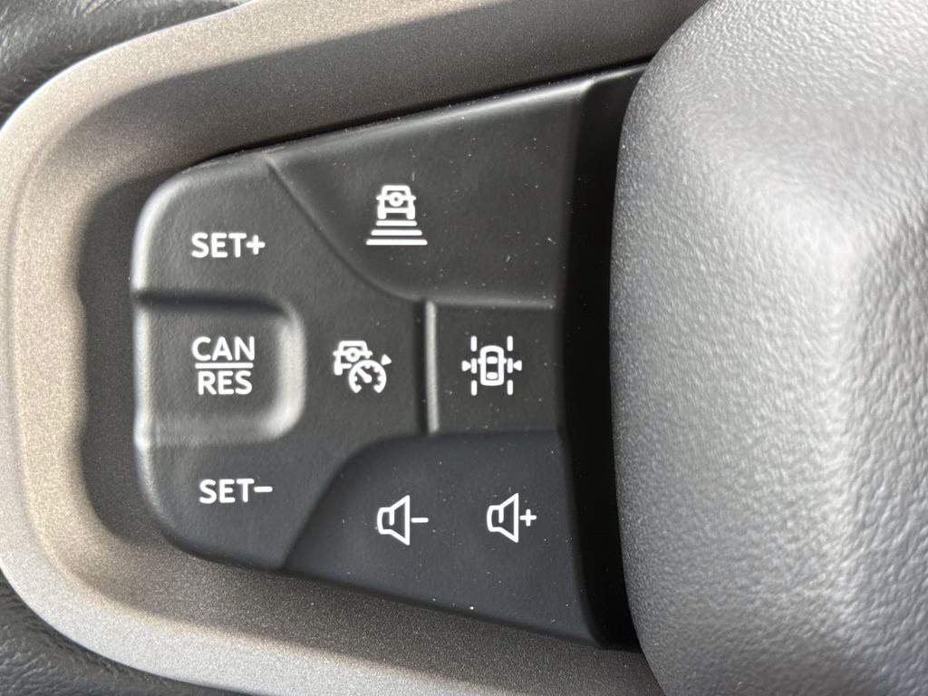 2025 Ruby Red Metallic Tinted Clearcoat Ford Bronco Badlands 4X4 SUV