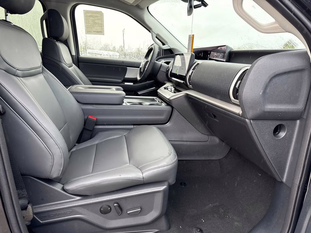 2026 Agate Black Metallic Ford Expedition Max Active RWD SUV