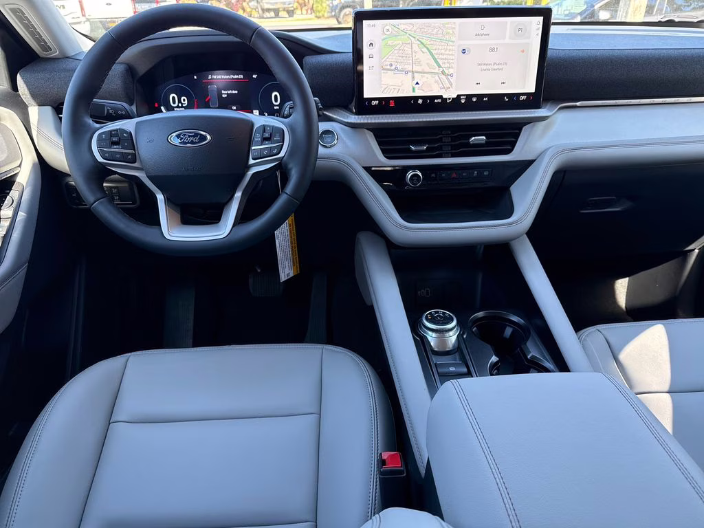 2026 Agate Black Metallic Ford Explorer Active RWD SUV