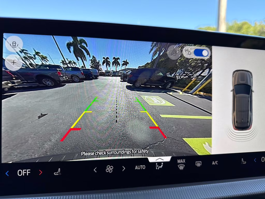 2026 Star White Metallic Tri-Coat Ford Explorer Active RWD SUV