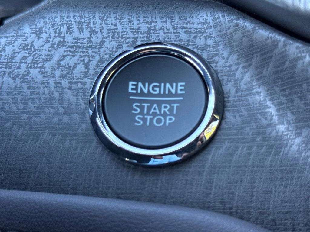 2026 Star White Metallic Tri-Coat Ford Explorer Platinum RWD SUV