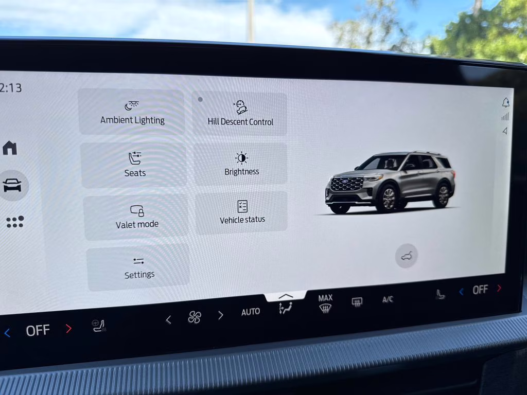 2026 Star White Metallic Tri-Coat Ford Explorer Platinum RWD SUV