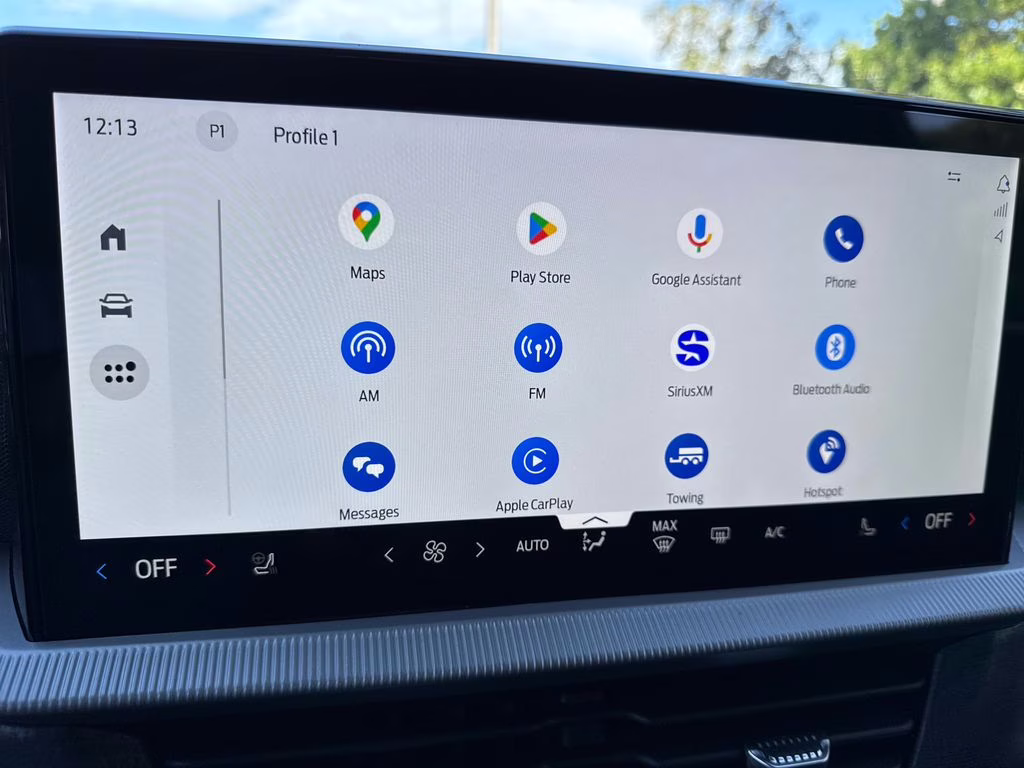 2026 Star White Metallic Tri-Coat Ford Explorer Platinum RWD SUV