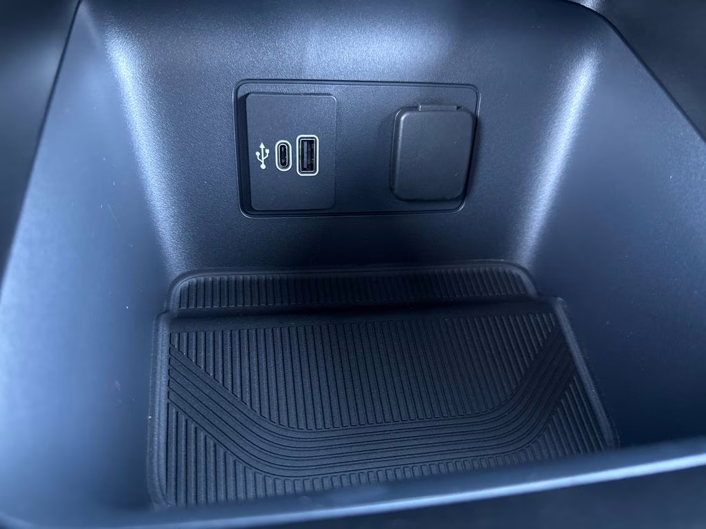 2026 Agate Black Metallic Ford Explorer ST-Line RWD SUV