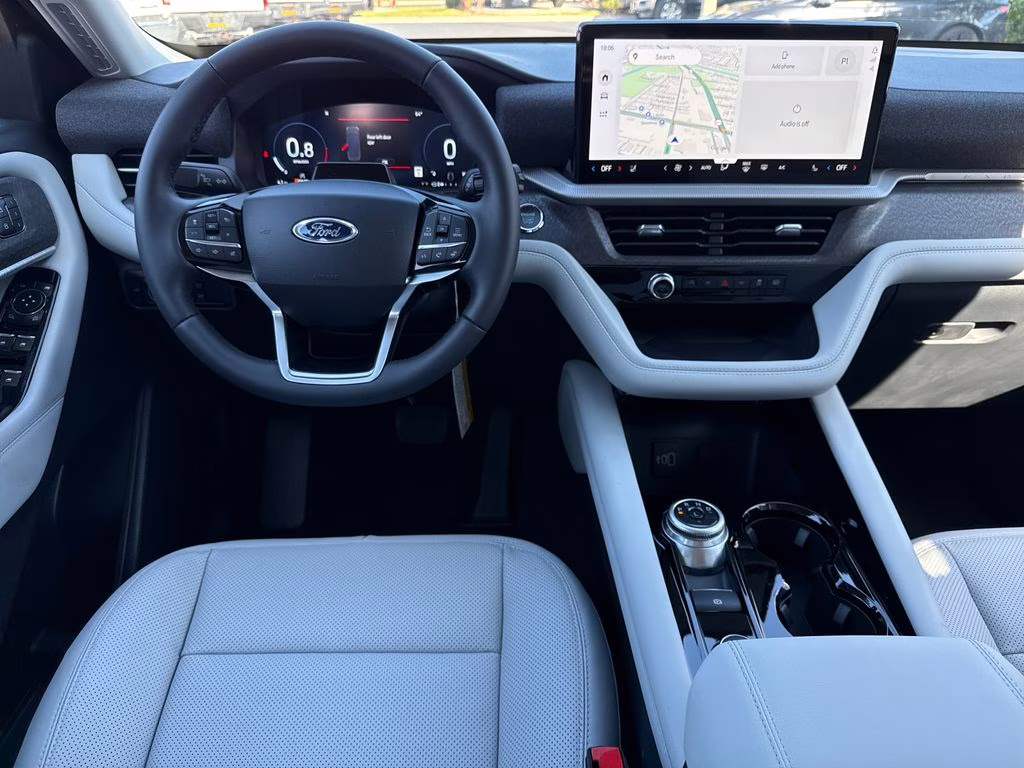 2026 Agate Black Metallic Ford Explorer Platinum 4X4 SUV