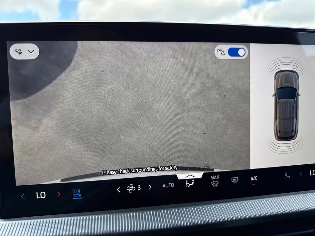 2026 Star White Metallic Tri-Coat Ford Explorer ST RWD SUV