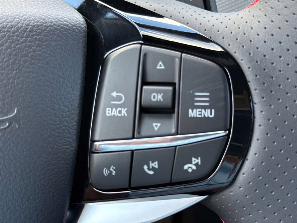 2026 Star White Metallic Tri-Coat Ford Explorer ST RWD SUV