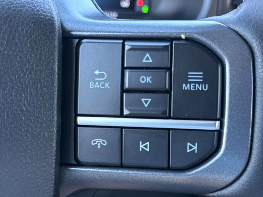 2025 Oxford White Ford F-150 Lightning Flash AWD Truck