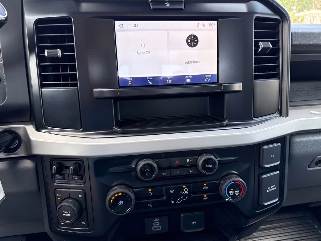 2026 Oxford White Ford Super Duty F-250 SRW XL 4X4 Truck