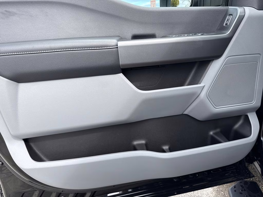 2026 Agate Black Metallic Ford Super Duty F-250 SRW STX 4X4 Truck