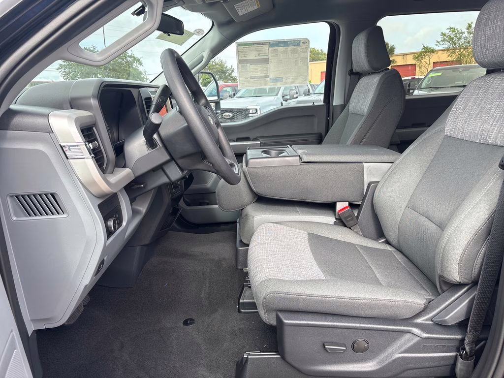 2026 Agate Black Metallic Ford Super Duty F-250 SRW XLT 4X4 Truck