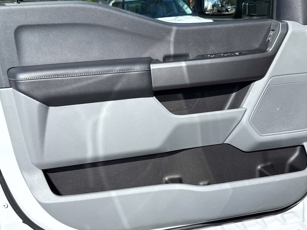 2026 Avalanche Ford Super Duty F-250 SRW XLT 4X4 Truck