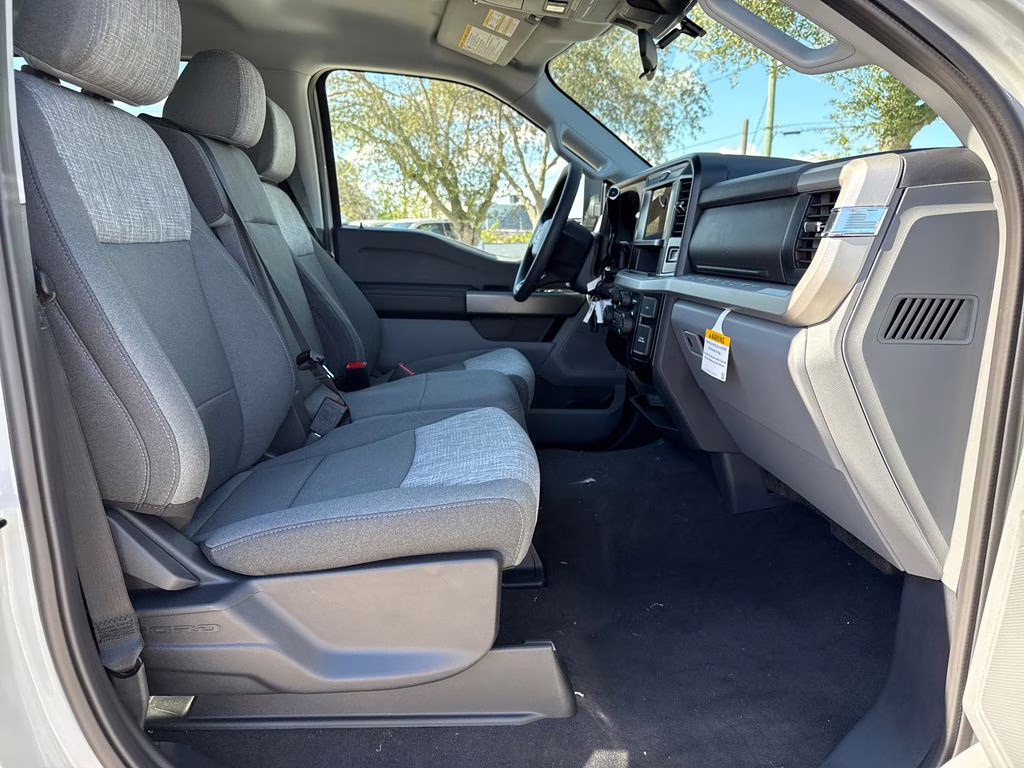 2026 Avalanche Ford Super Duty F-250 SRW XLT 4X4 Truck