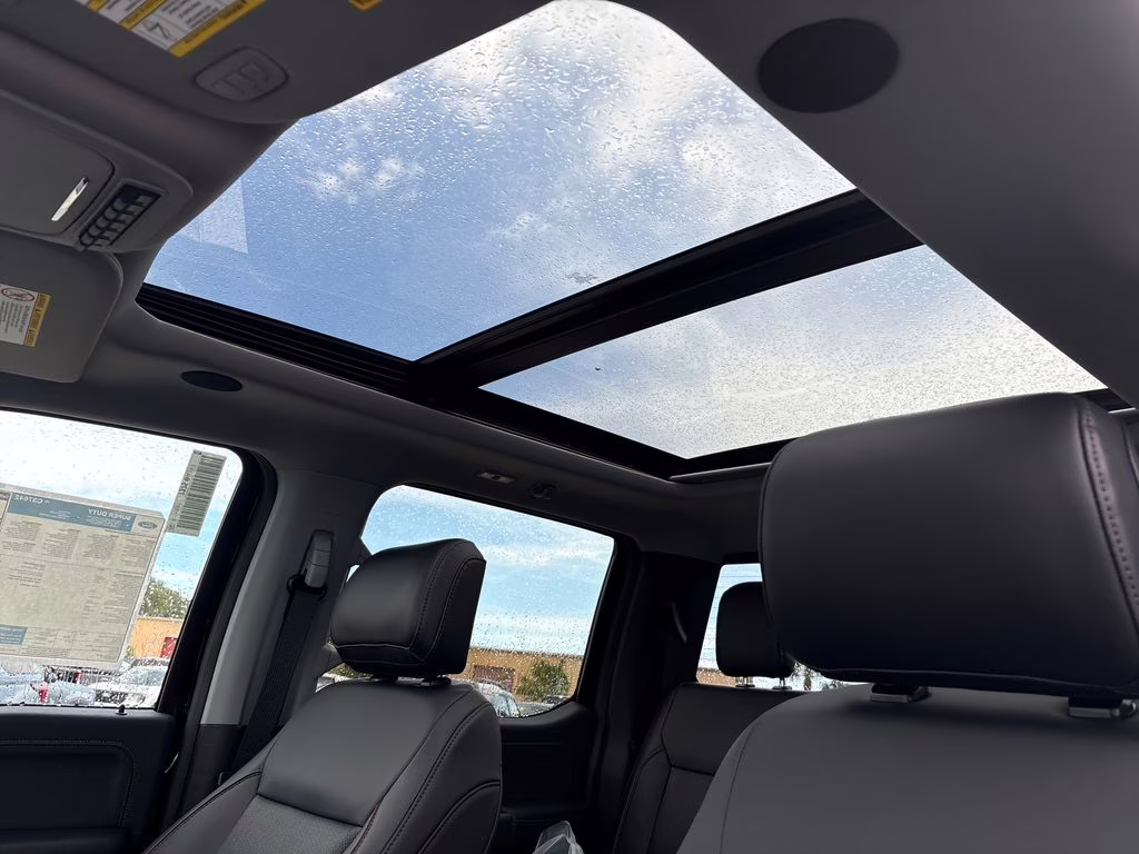 2026 Agate Black Ford Super Duty F-250 SRW Lariat 4X4 Truck