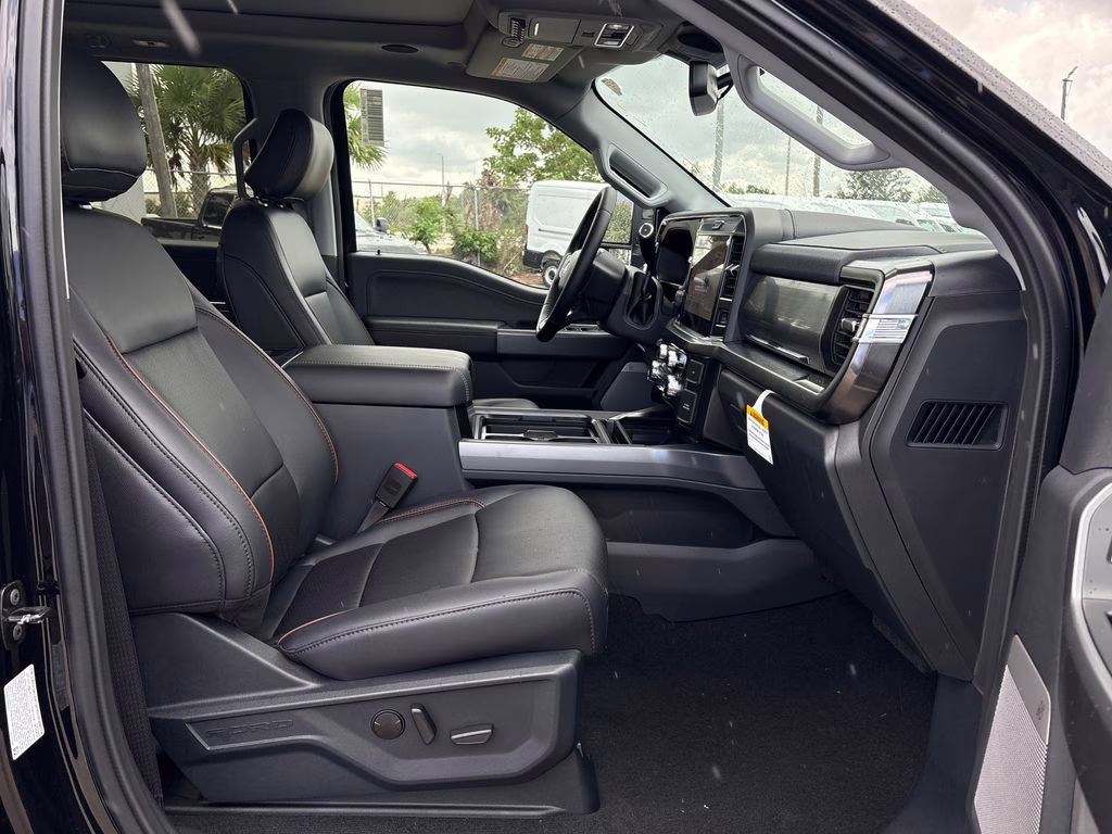 2026 Agate Black Ford Super Duty F-250 SRW Lariat 4X4 Truck