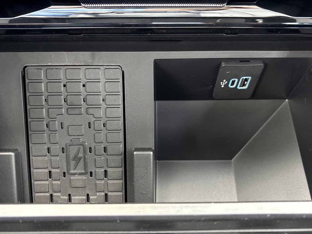 2026 Agate Black Ford Super Duty F-250 SRW Lariat 4X4 Truck