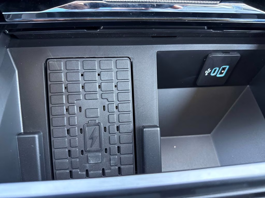 2026 Agate Black Metallic Ford Super Duty F-250 SRW Lariat 4X4 Truck