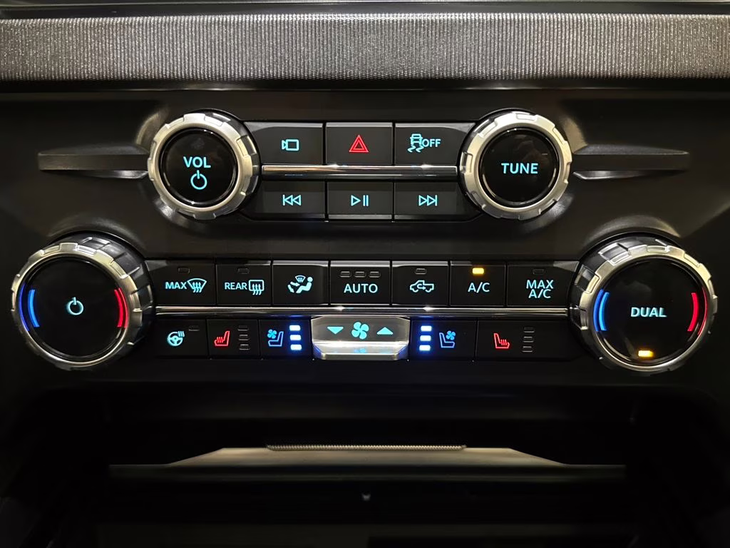 2026 Avalanche Ford Super Duty F-250 SRW Platinum 4X4 Truck