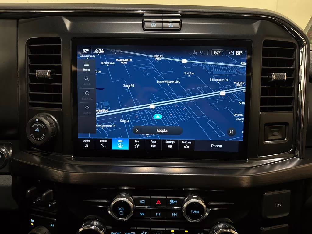 2026 Oxford White Ford Super Duty F-250 SRW Lariat 4X4 Truck