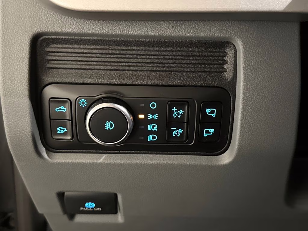 2026 Carbonized Gray Metallic Ford Super Duty F-250 SRW XLT 4X4 Truck