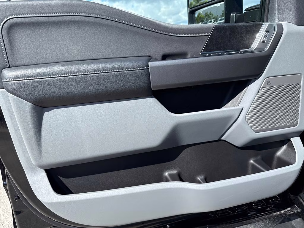 2026 Agate Black Metallic Ford Super Duty F-250 SRW XLT 4X4 Truck