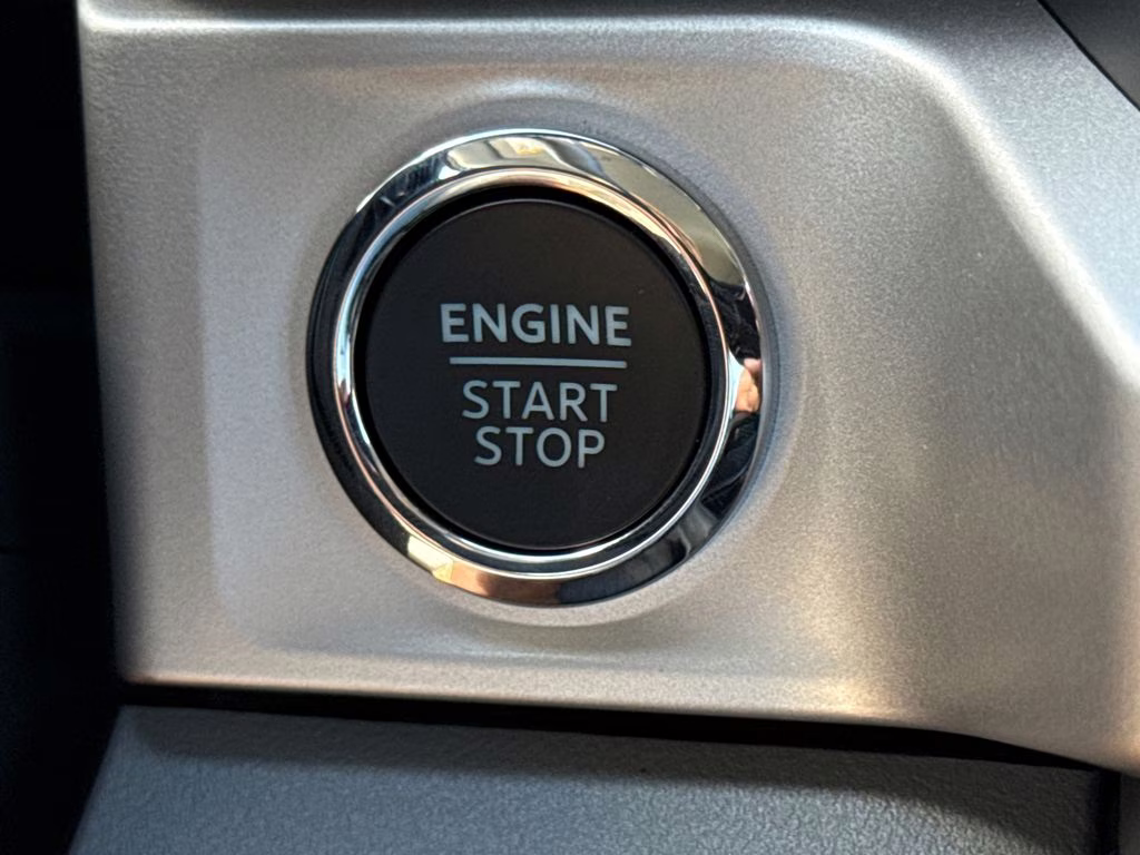 2026 Agate Black Metallic Ford Super Duty F-250 SRW XLT 4X4 Truck