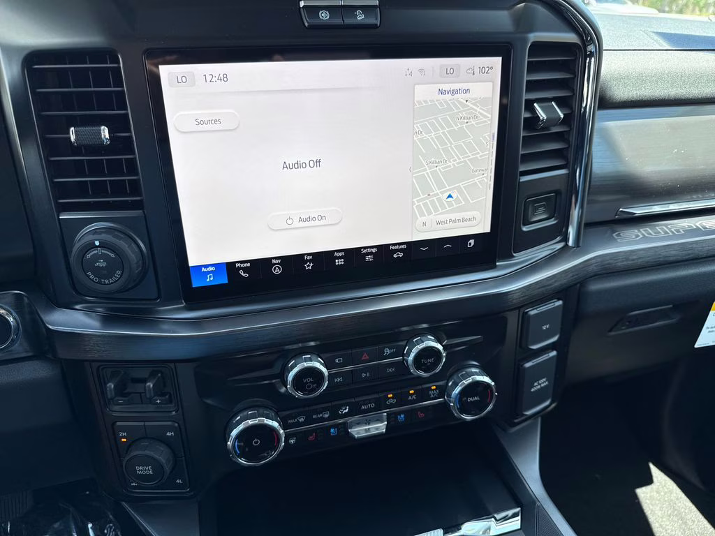 2026 Star White Metallic Tri-Coat Ford Super Duty F-250 SRW Lariat 4X4 Truck