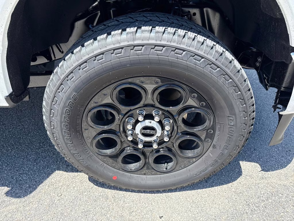 2026 Star White Metallic Tri-Coat Ford Super Duty F-250 SRW Lariat 4X4 Truck