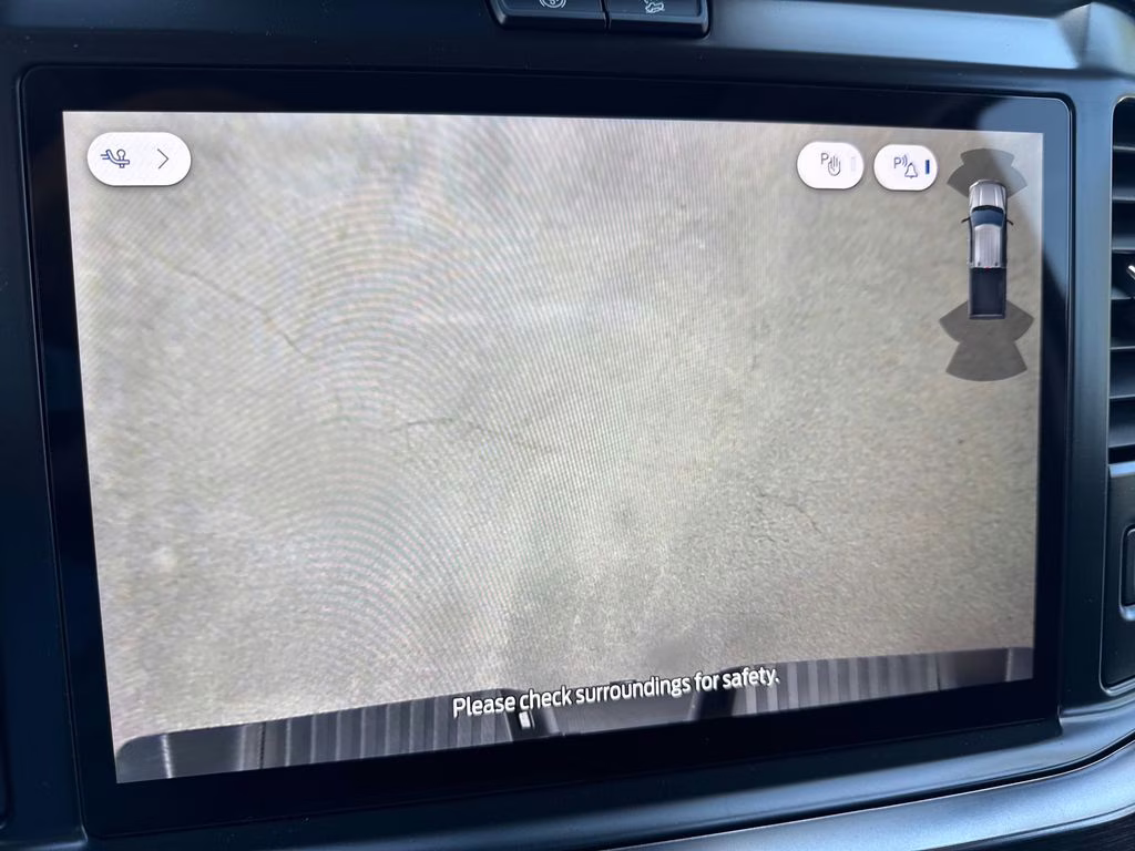 2026 Star White Metallic Tri-Coat Ford Super Duty F-250 SRW Lariat 4X4 Truck