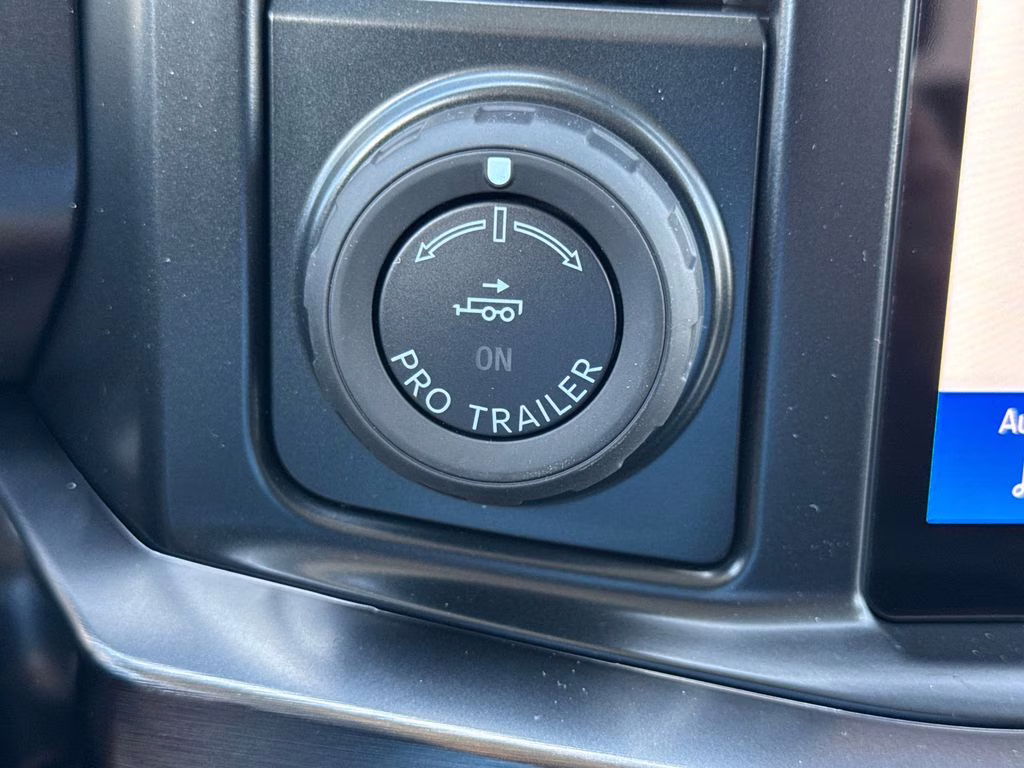 2026 Star White Metallic Tri-Coat Ford Super Duty F-250 SRW Lariat 4X4 Truck