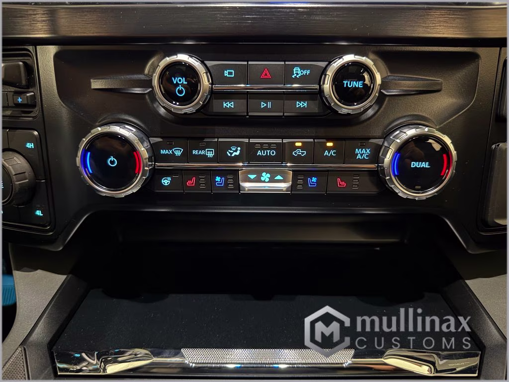 2026 Star White Metallic Tri-Coat Ford Super Duty F-250 SRW Lariat 4X4 Truck