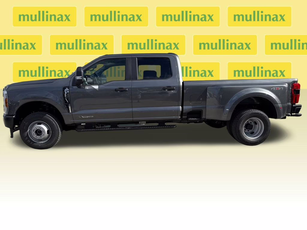2026 Gray Metallic Ford Super Duty F-350 DRW XL 4X4 Truck