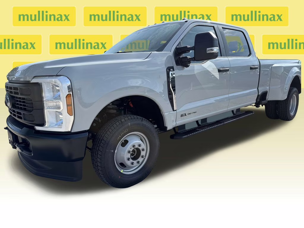 2026 Avalanche Ford Super Duty F-350 DRW XL 4X4 Truck