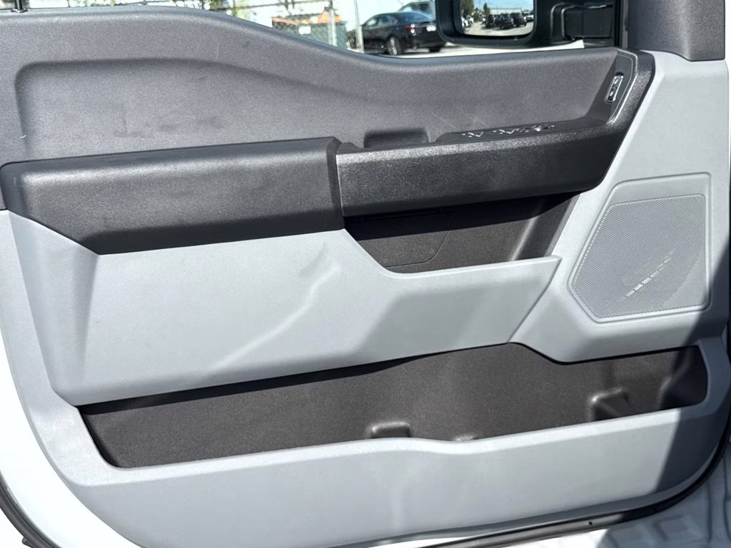 2026 Avalanche Ford Super Duty F-350 DRW XL 4X4 Truck