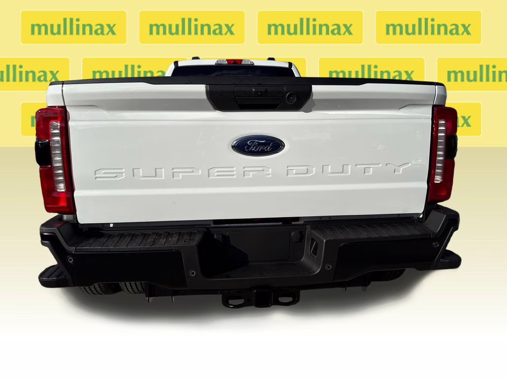 2026 Oxford White Ford Super Duty F-350 DRW XL 4X4 Truck