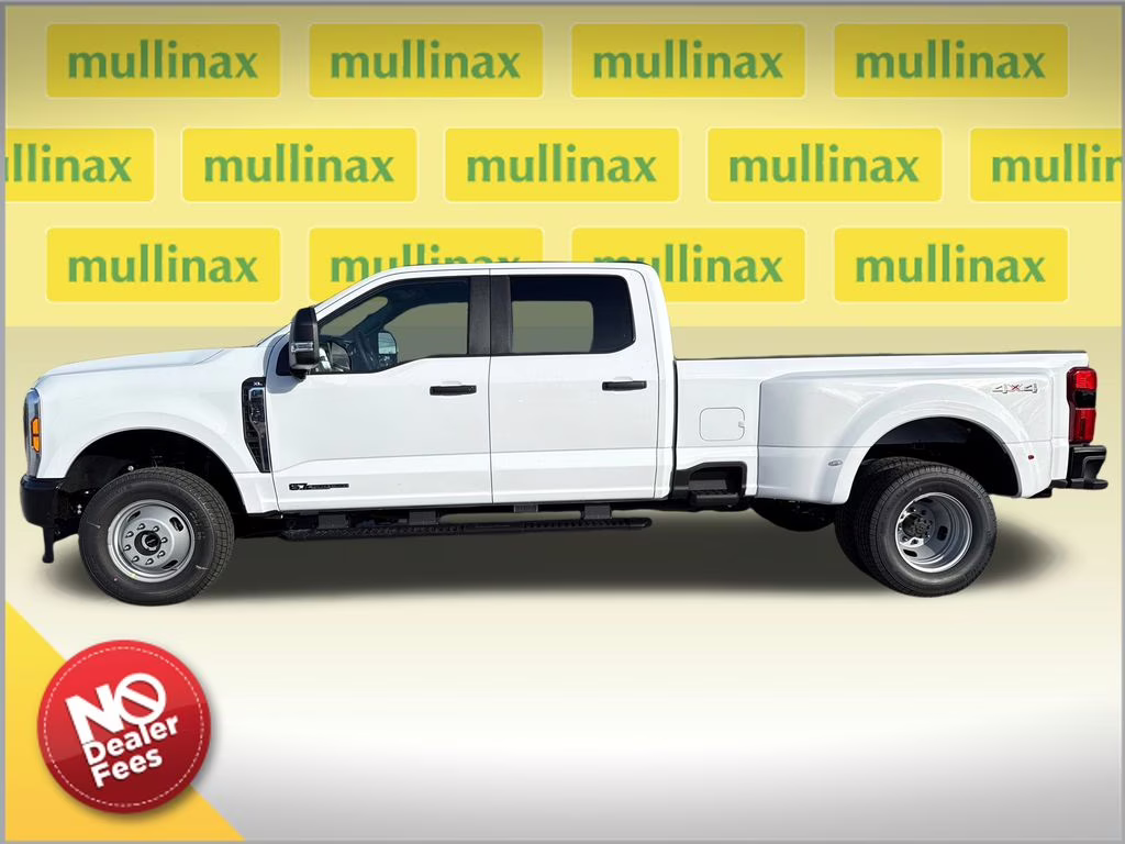 2026 Oxford White Ford Super Duty F-350 DRW XL 4X4 Truck