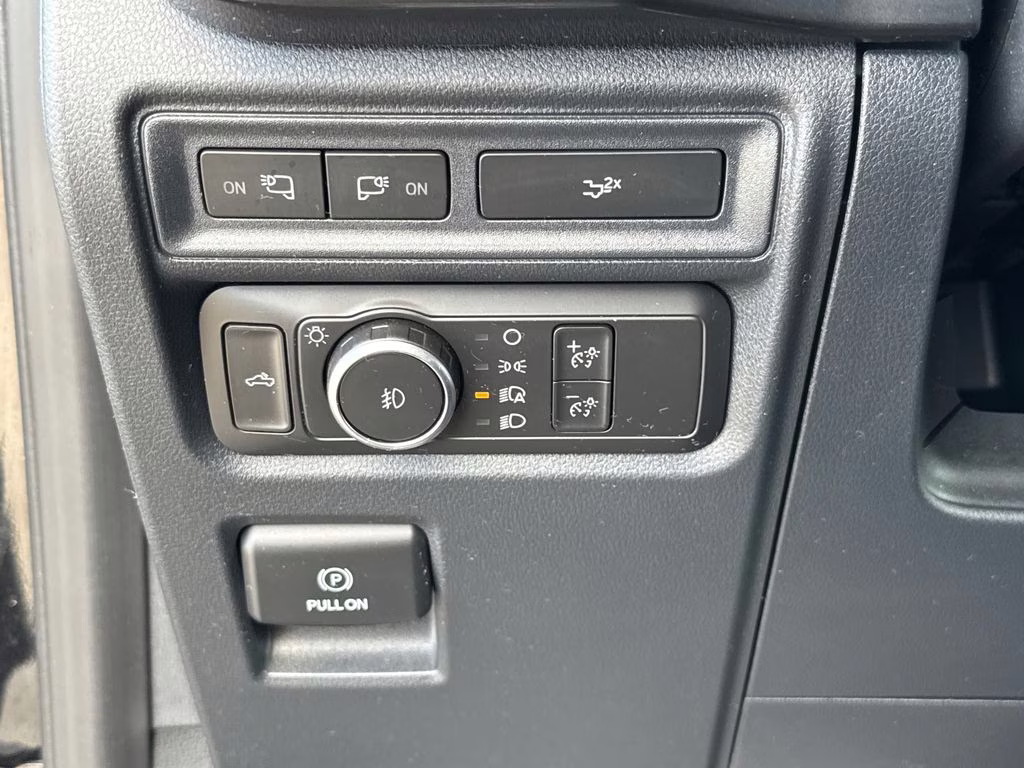 2022 Agate Black Metallic Ford F-150 XLT 4X4 Truck