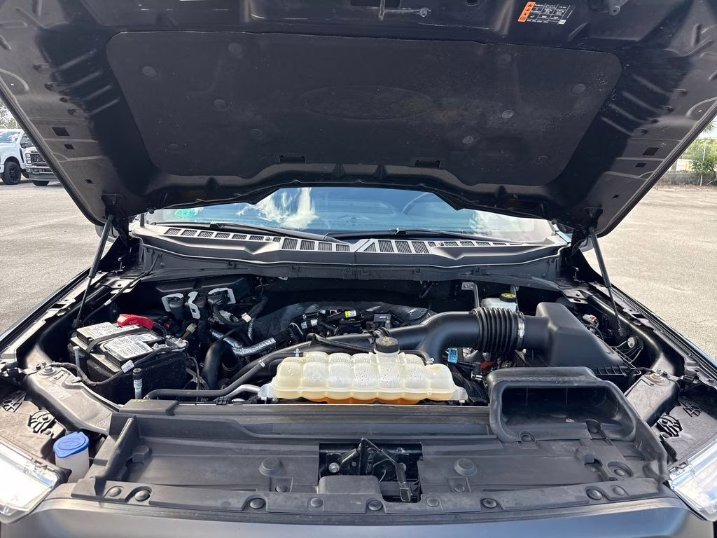 2022 Agate Black Metallic Ford F-150 XLT 4X4 Truck