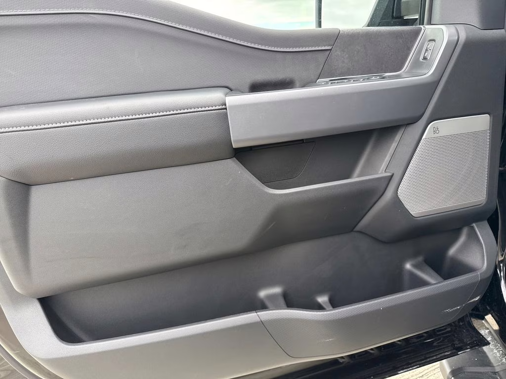 2026 Agate Black Metallic Ford F-150 XLT RWD Truck