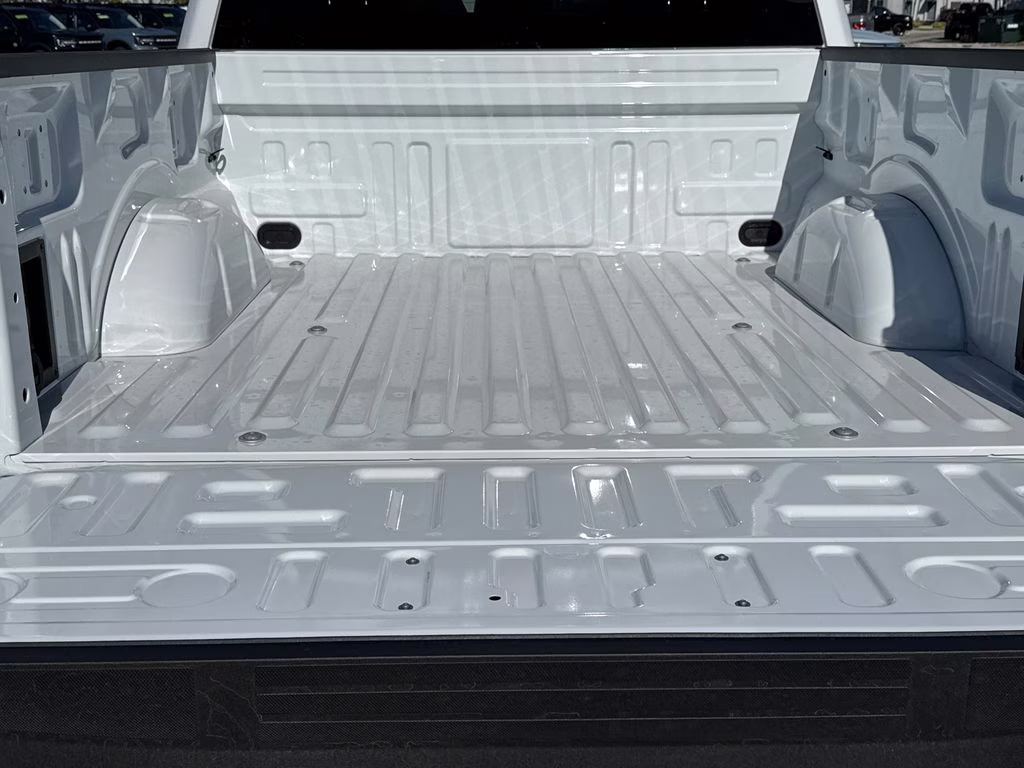 2026 Oxford White Ford F-150 Lariat RWD Truck