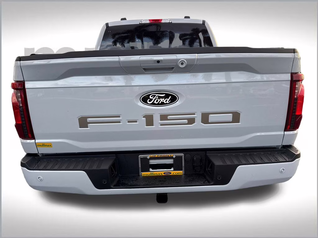 2025 Space White Metallic Ford F-150 XLT 4X4 Truck