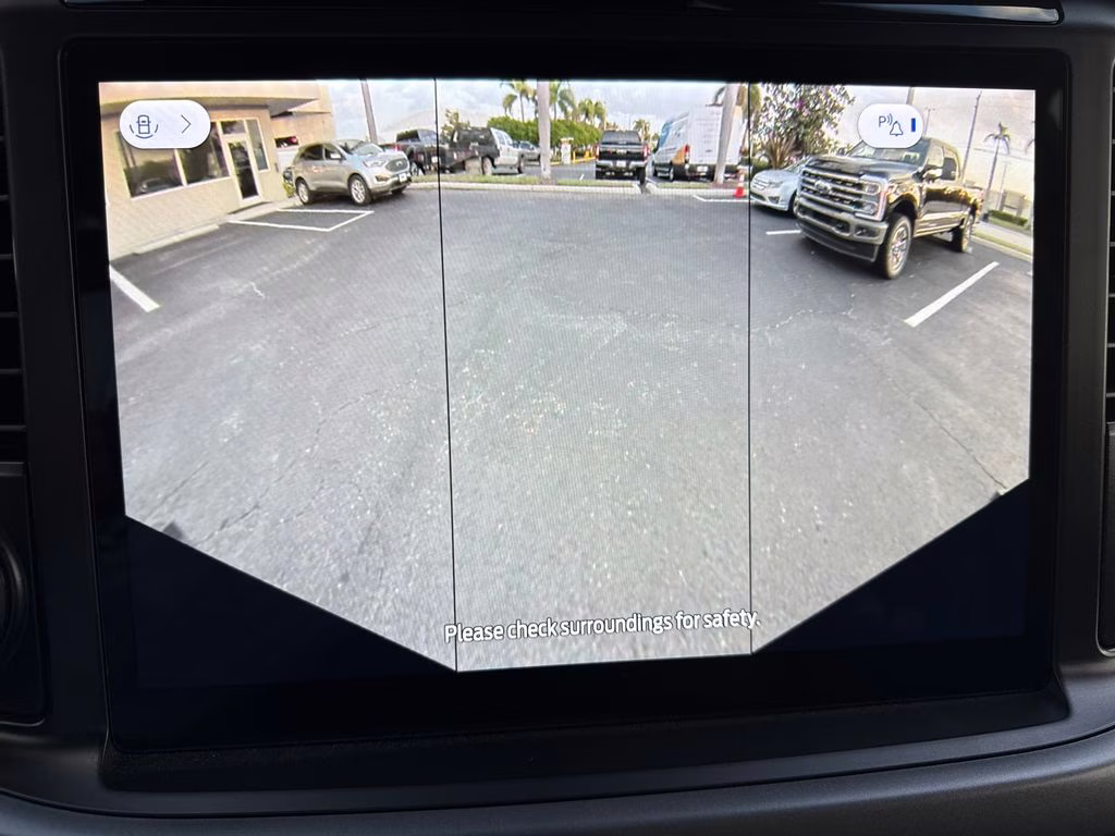 2025 Space White Metallic Ford F-150 XLT 4X4 Truck