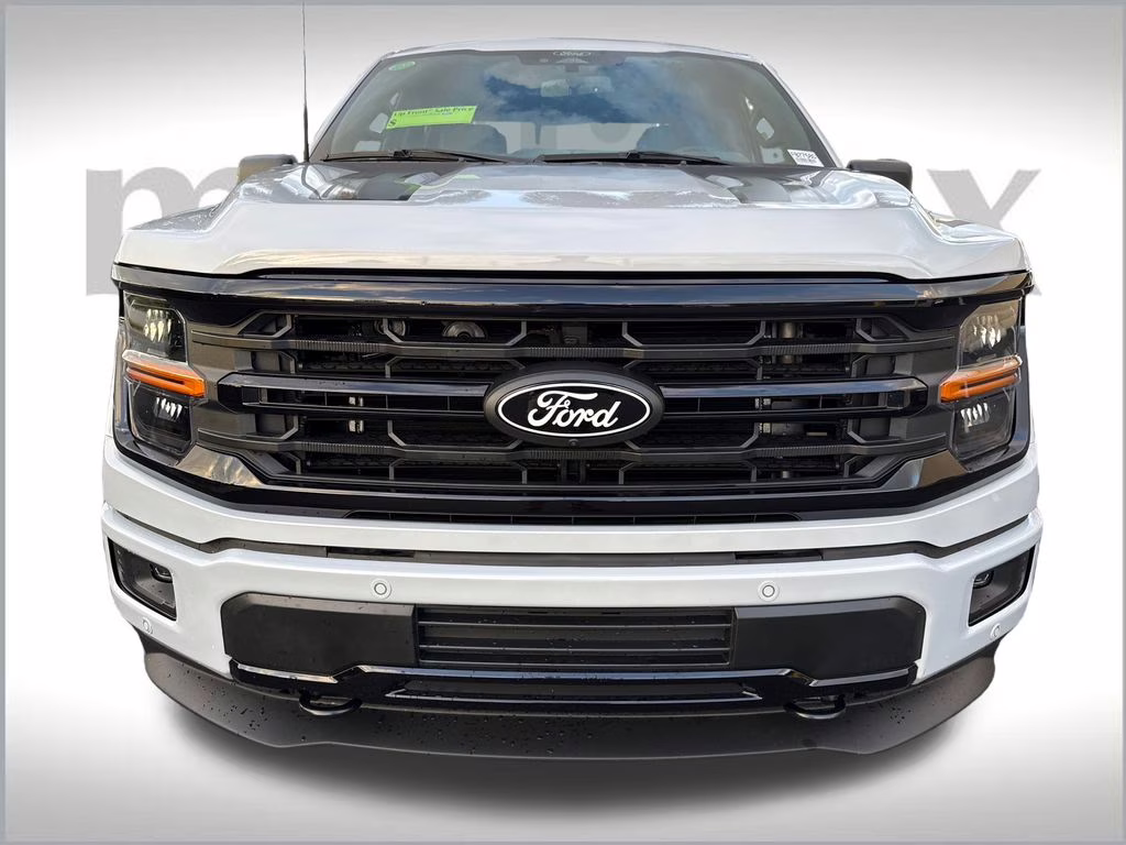 2025 Space White Metallic Ford F-150 XLT 4X4 Truck