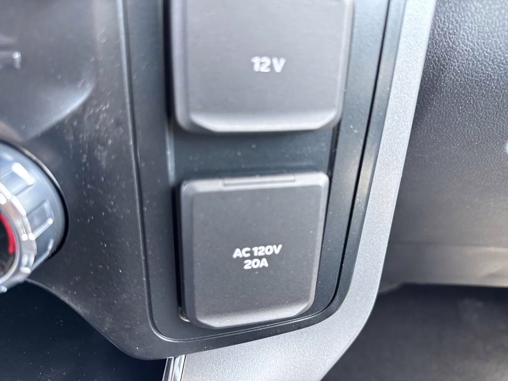 2025 Carbonized Gray Metallic Ford F-150 Lariat 4X4 Truck