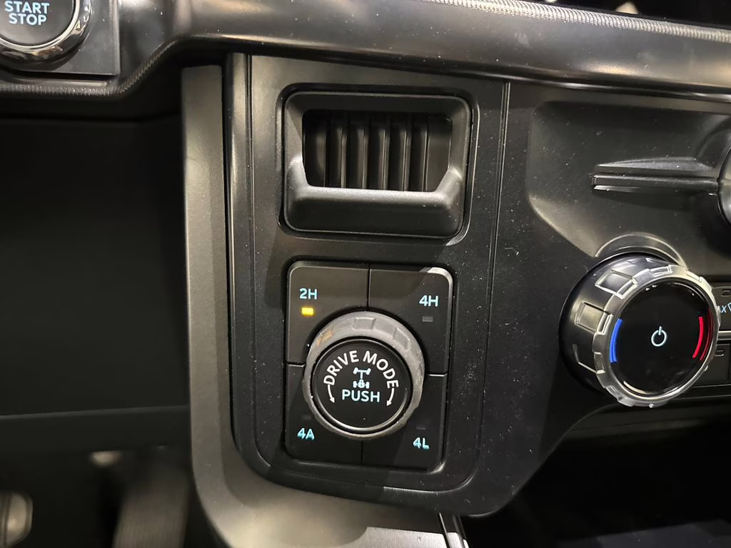 2026 Agate Black Metallic Ford F-150 Lariat 4X4 Truck