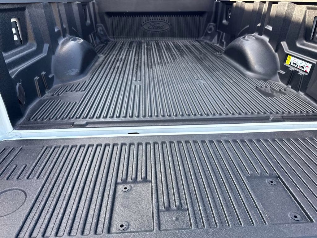 2025 Oxford White Ford Super Duty F-350 SRW STX 4X4 Truck